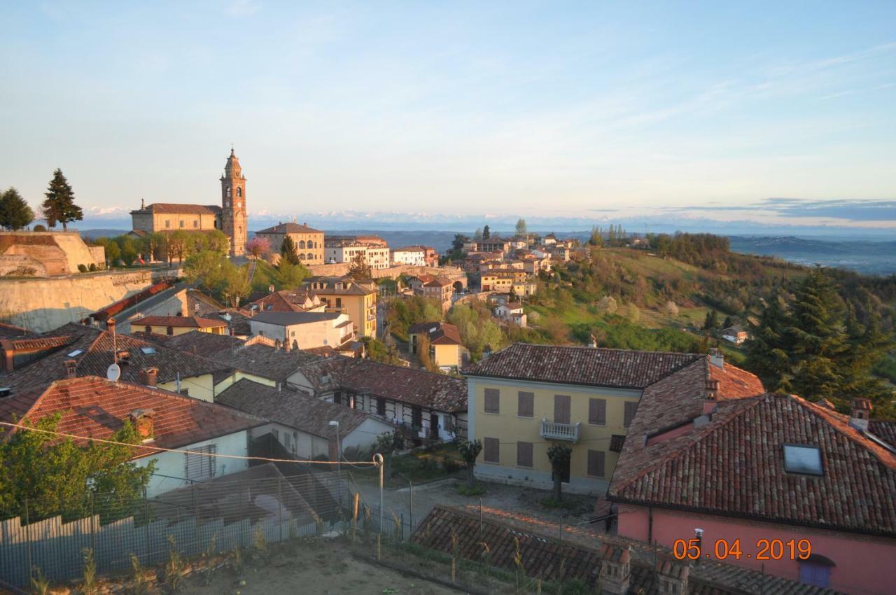 Casa Tina Holiday Home Diano d'Alba Exterior photo